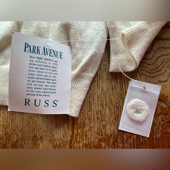 Vintage Ms Russ Sweater W/tags  2X Lambs Wool Angora Rabbit Nylon Cream FLAW* - Picture 3 of 10